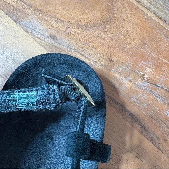 Vionic Black Fringe Sandals - Picture 5 of 9